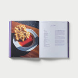 Doppelseite mit Rezepttext und Gerichtsfotografie in plated Berlin Vol. II