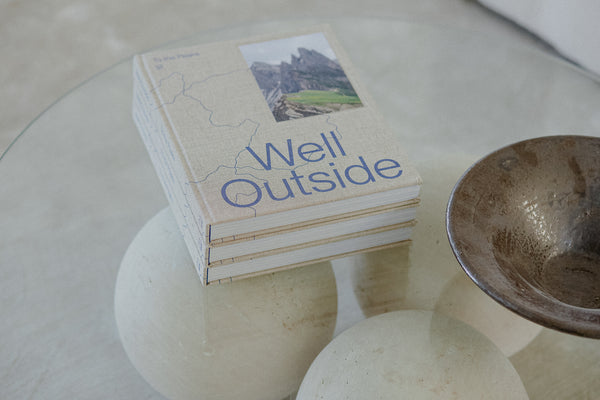"Well Outside – To the Peaks" auf der Shortlist "Deutschlands schönste Regionalbücher 2023"