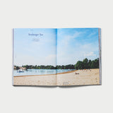 Aufgeschlagene Innenseiten von Take Me to the Lakes, Edition DÜSSELDORF